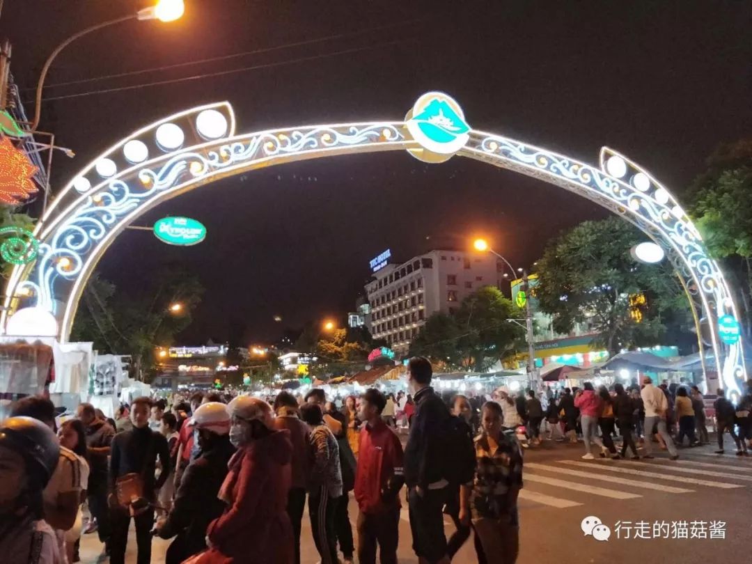 越南美奈跟大叻哪个更值得去,胡志明美奈大叻游