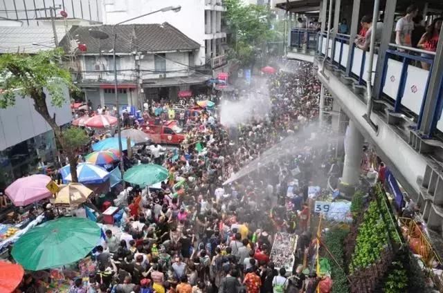 泰国泼水节天团,泰国超燃泼水节