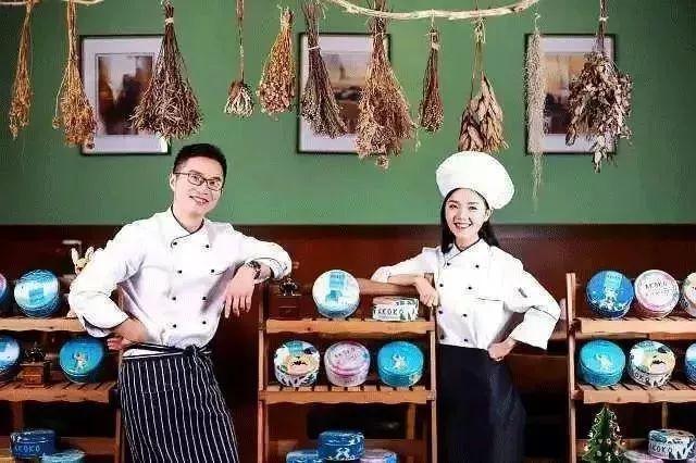 月售10000多盒的超人气饼干,曲奇饼干整箱零食