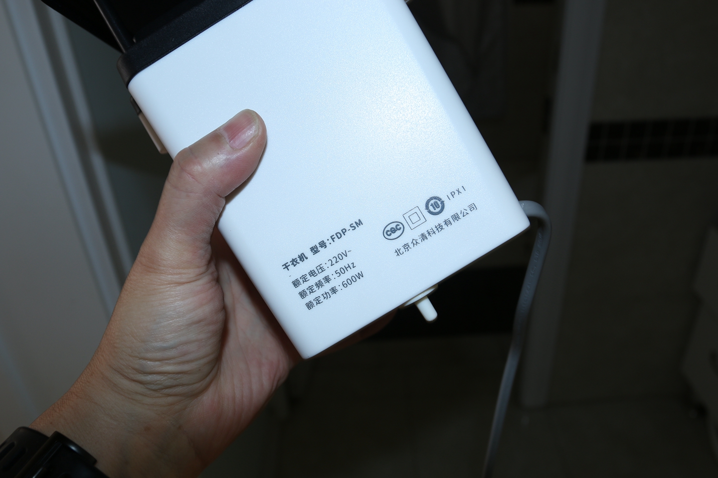 群租房晒内内不尴尬，我家这么晒—清蜓智能干衣机评测