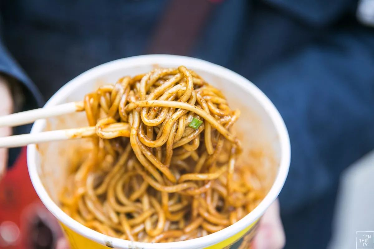 过年旅游最值得去的地方且人少,春节适合去哪游玩美食多