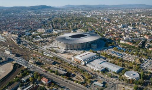 欧洲杯每场比赛都在同一个球场吗,欧洲杯各场比赛地点列表