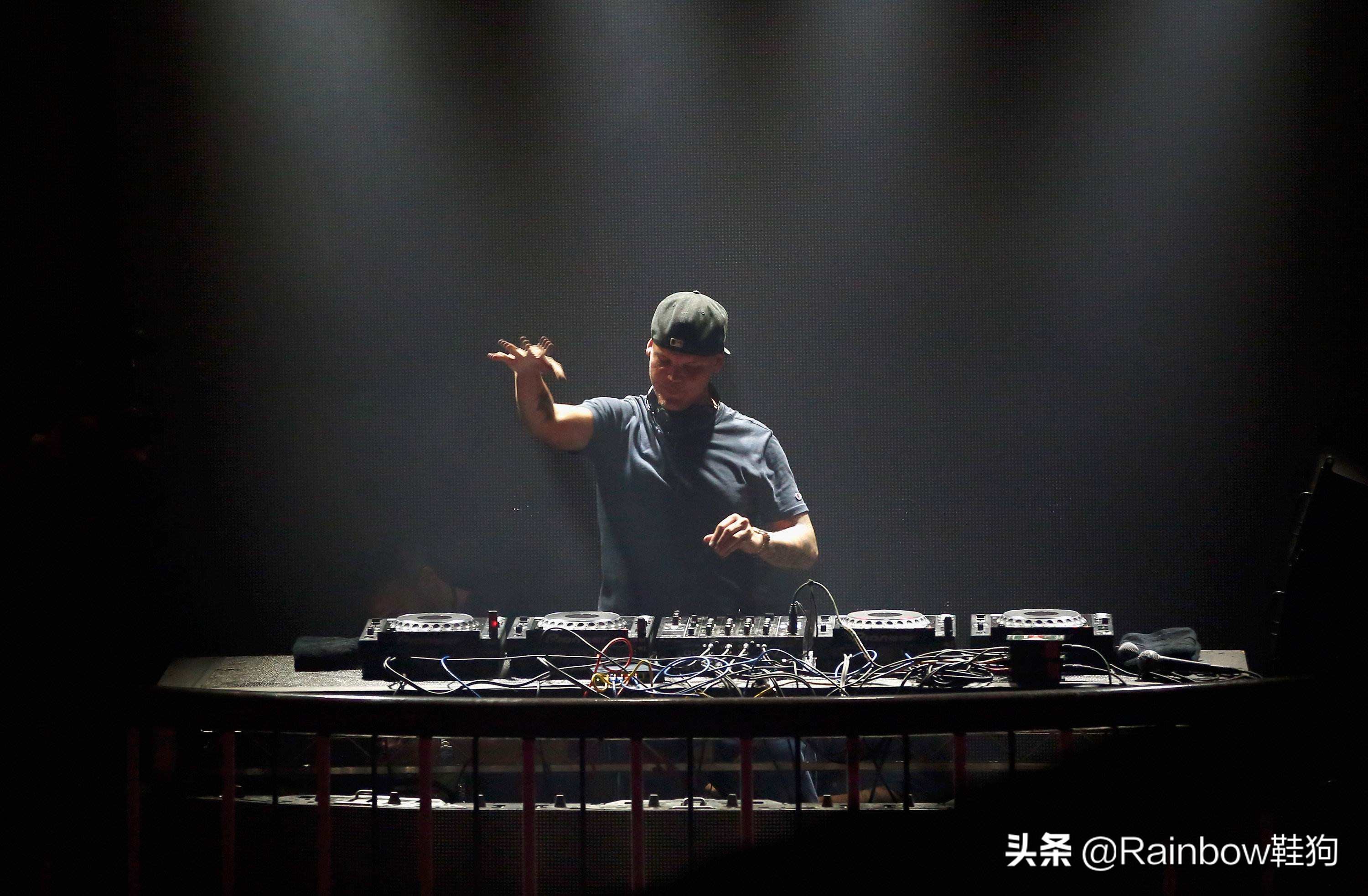 a神销声匿迹,a神让无数人走出来