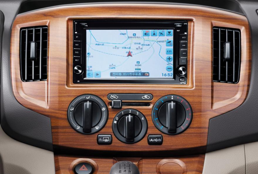 东风日产mpv车型nv200,日产nv200七人满座长途动力够吗