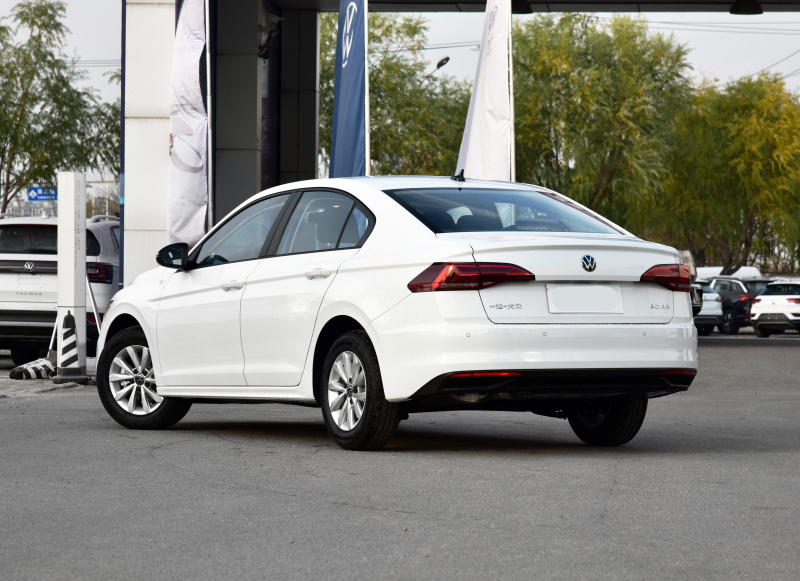 全新一汽大众宝来全款提车多少钱,全款宝来1.5t尊行版