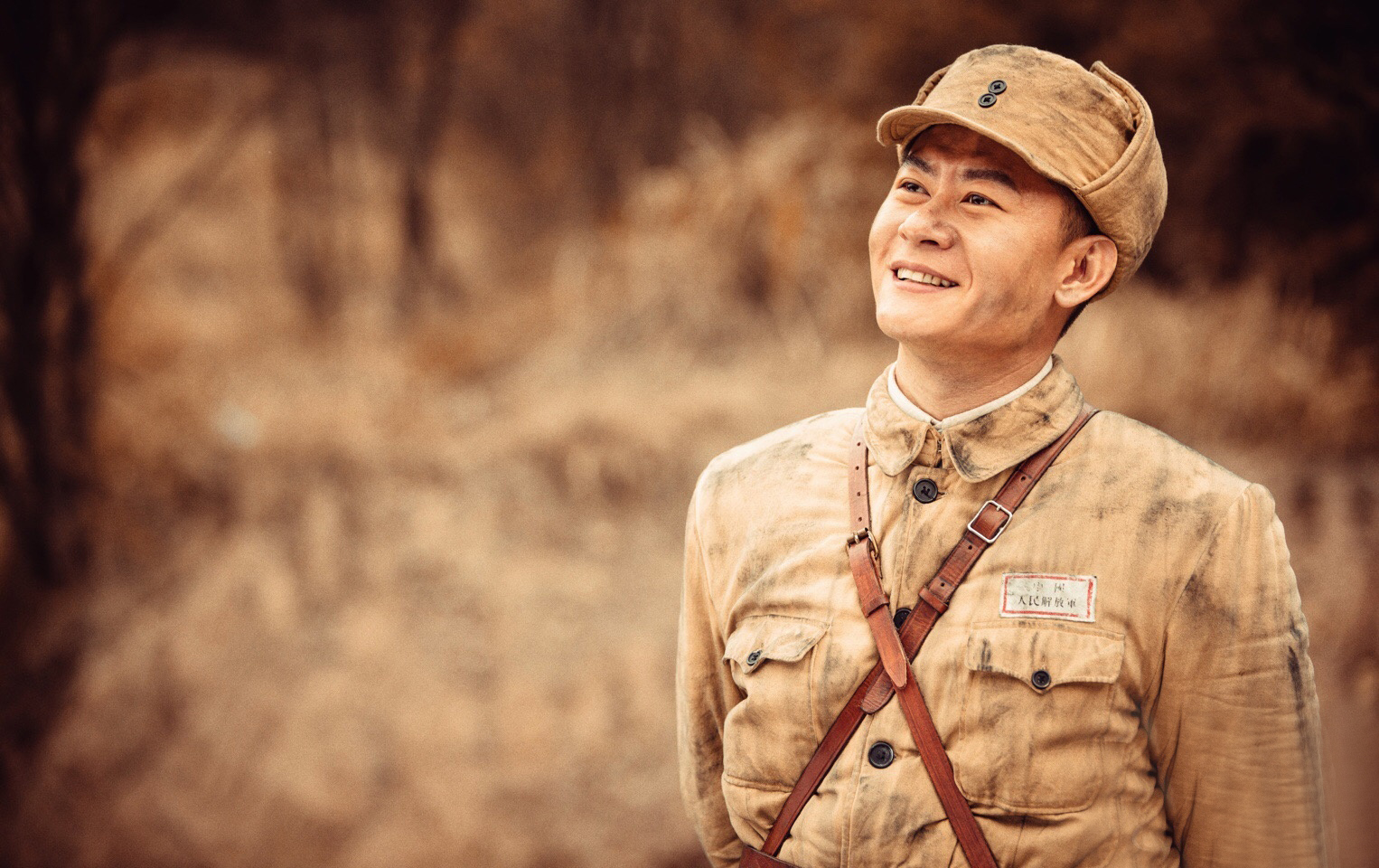 演员李健简历及妻子是谁,影视演员李健小时候的照片