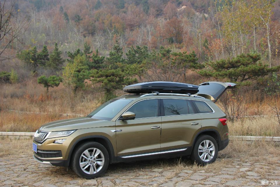 大熊的“书包”——THULE/拓乐灵动800车顶行李箱！