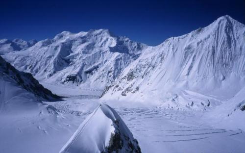 世界十大高峰第一名珠穆朗玛峰,世界第一高峰真得是珠穆朗玛峰吗