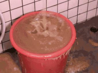 热水器内部水垢脏水多，有这净水“黑科技”，轻松洗出健康皮肤