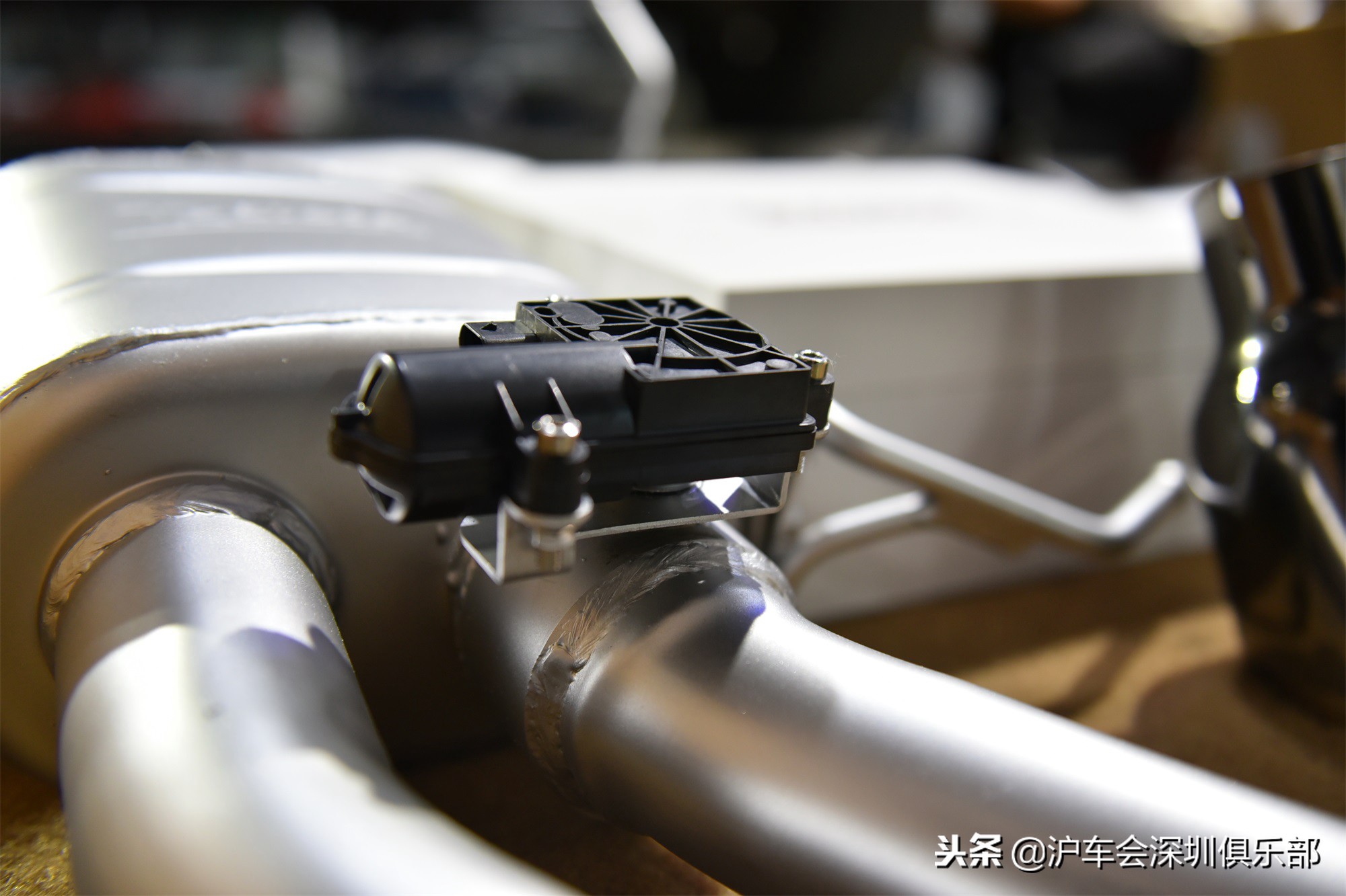 保时捷macan2021宝石蓝21寸大轮毂,保时捷macan改装轮毂