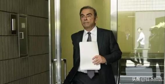 藏身乐器盒子逃离,藏身乐器盒逃亡