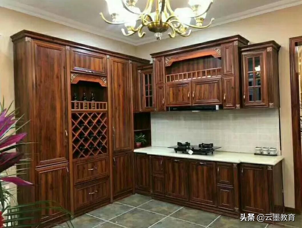 全屋橱柜衣柜定制设计在哪学,全屋家具定制设计师前景怎样