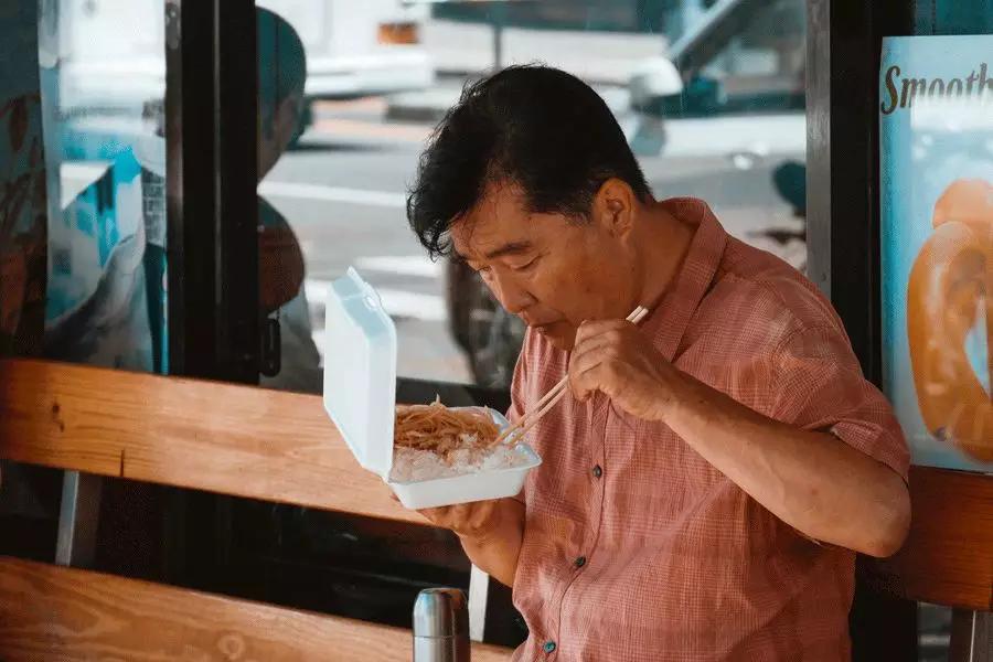 火车硬卧为什么便宜,火车卧铺怎么老是买不到