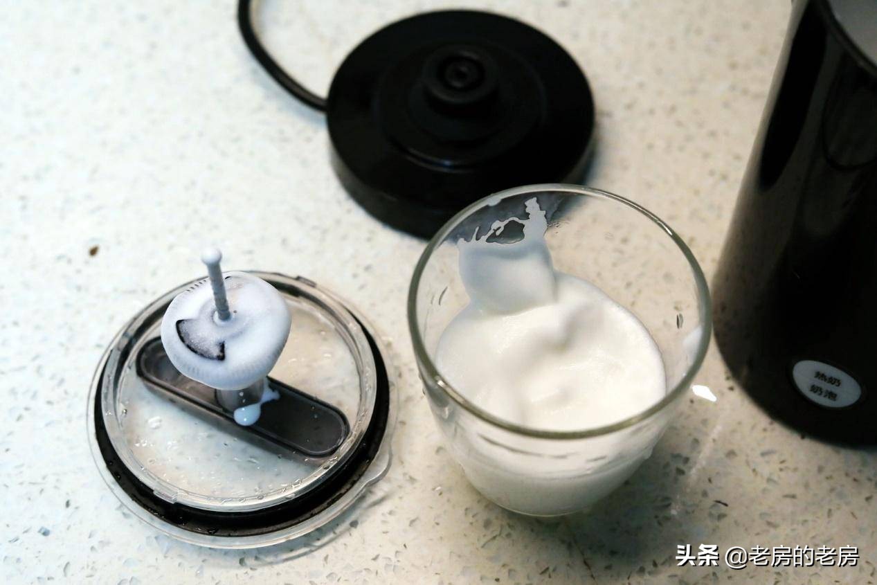 在家喝卡布奇诺,你需要一台什么样的咖啡奶泡机?