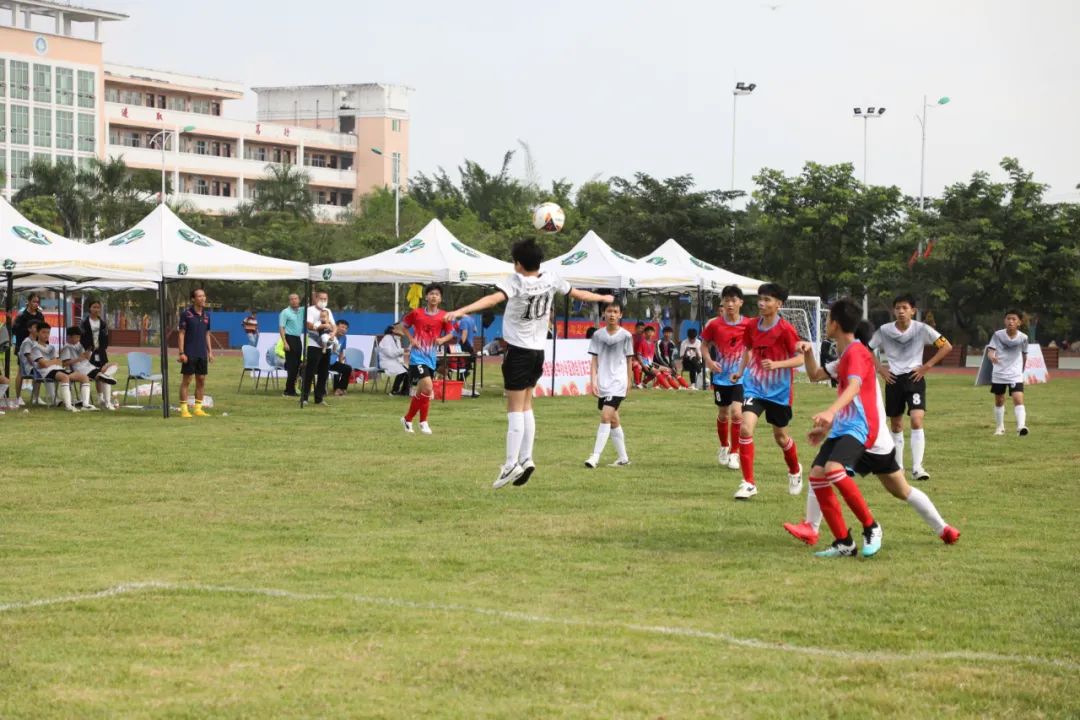 白沙路学校足球比赛,全县中小学生校园足球赛开赛