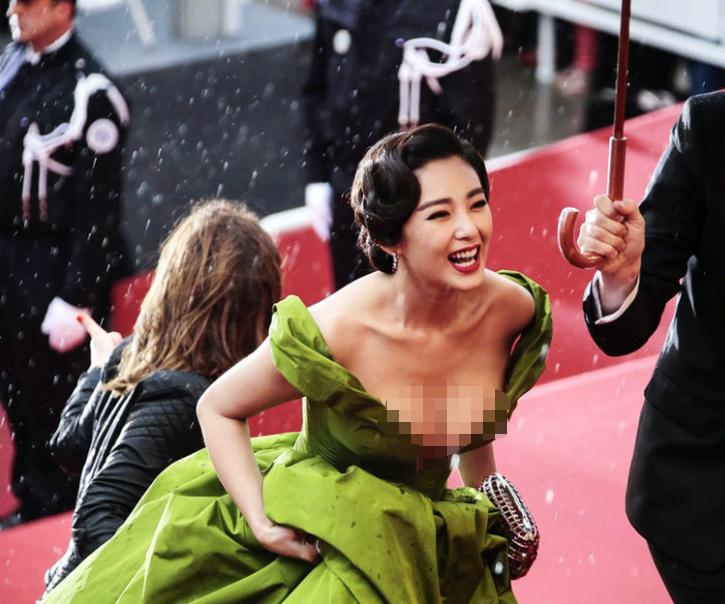 张雨绮御姐出场,张雨绮一向肤白貌美很有御姐气质