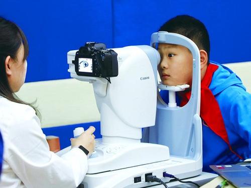 怎么预防小朋友大小眼,小孩子大小眼应该怎样矫正