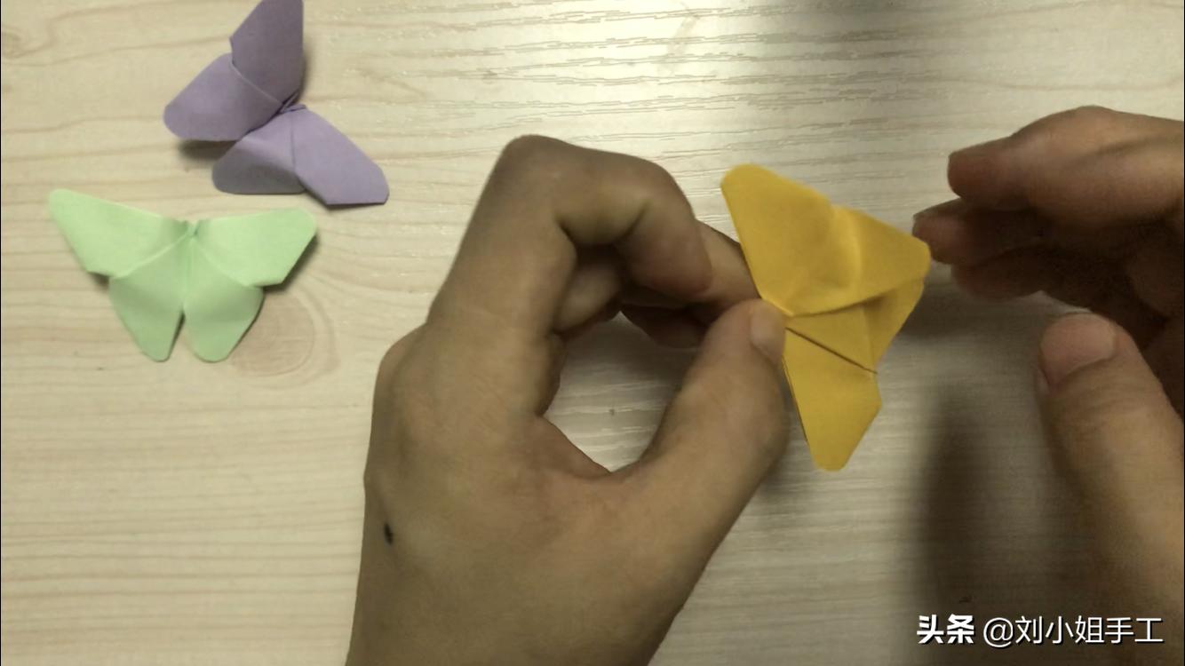 简单的蝴蝶折纸戒指,会飞蝴蝶简单折纸