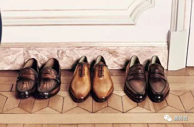 初入职场穿搭男士鞋,职场男士都穿什么品牌鞋