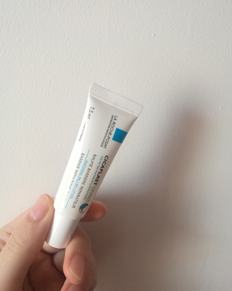 用了上百支润唇膏,我现在心目中的top10是这几个