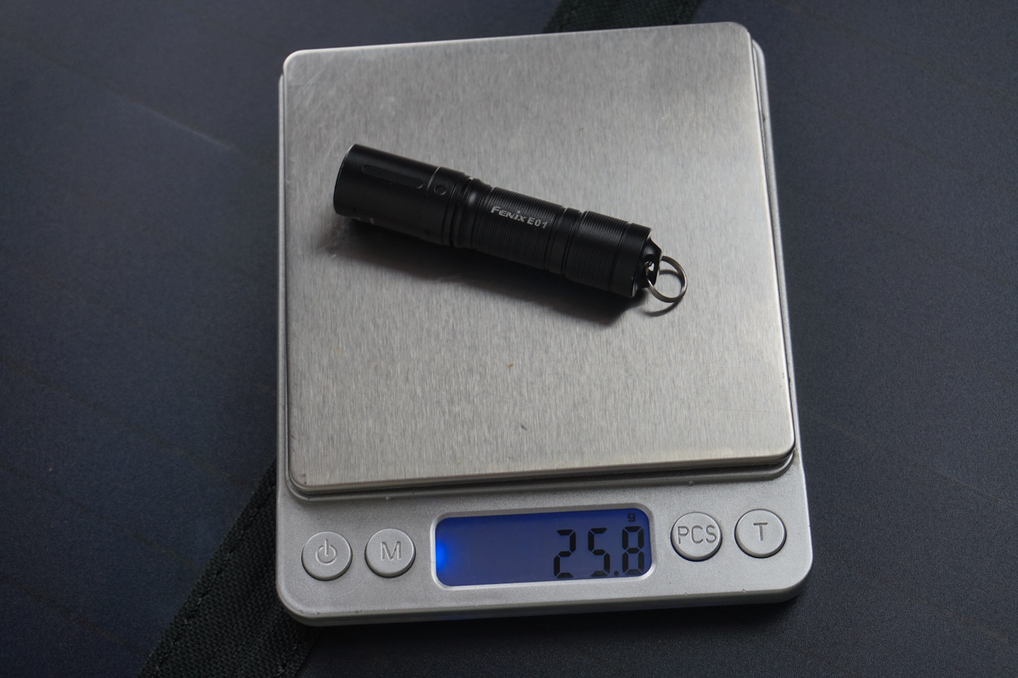 fenixe01,fenixe01v2.0手电