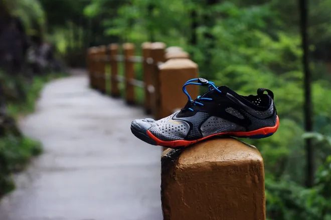 vibram五指鞋测评,vibram五指鞋优缺点