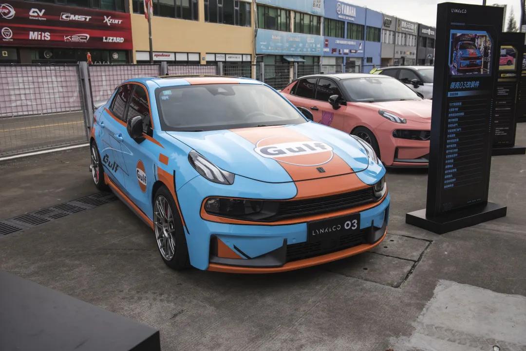 领克03过弯翻车,新款领克03推背感实测