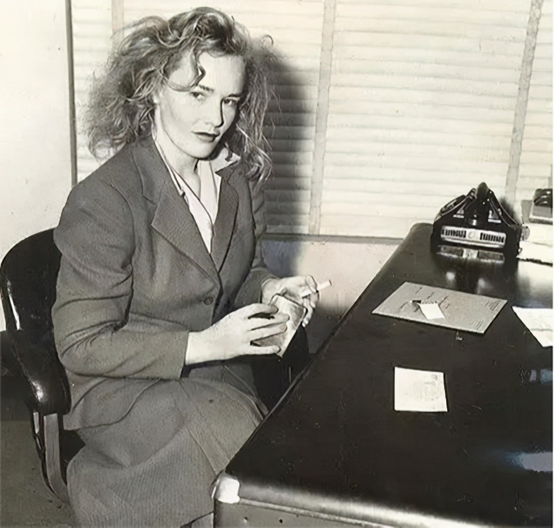 20美元睡一次的女星弗朗西斯:被亲妈送疗养院,被迫切除脑白质