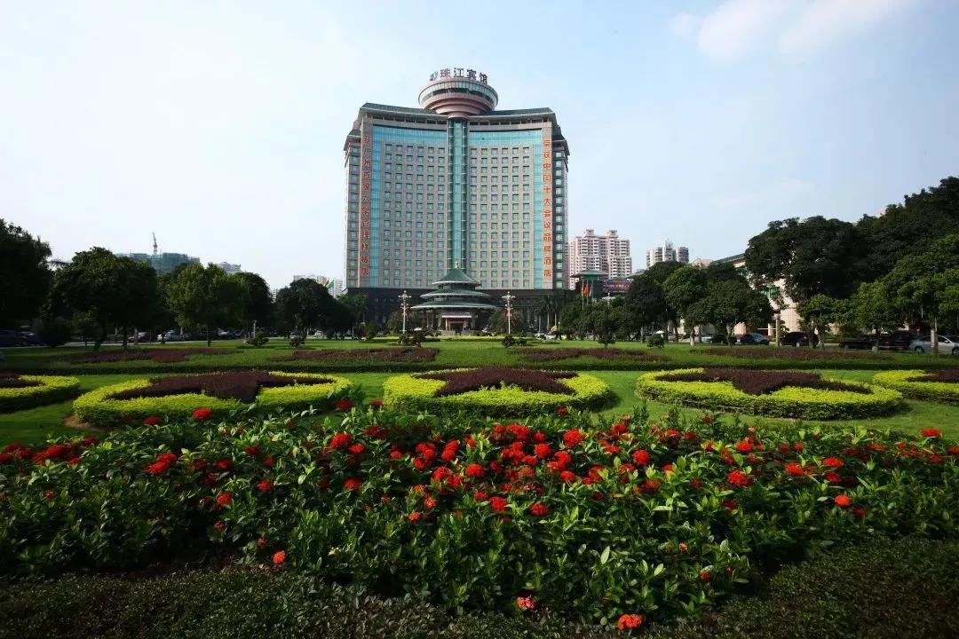 系出名门的融旅饭店