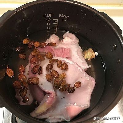 猪肚鸡内金和砂仁治胃病,猪肚炖砂仁能快速修复胃黏膜