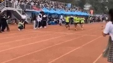 中学生体育失误搞笑集锦,搞笑视频体育精彩瞬间