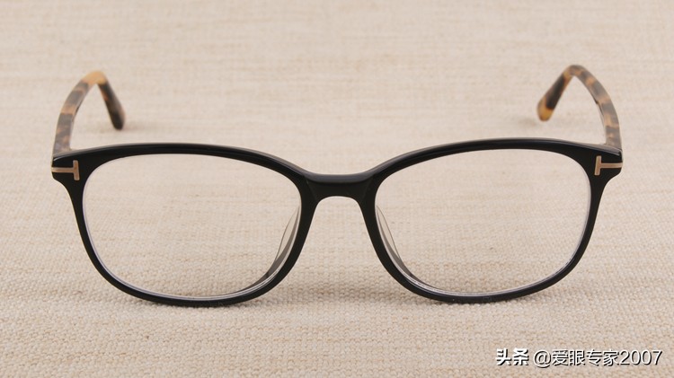 眼镜坏了用哪种胶才能粘好,眼镜坏了修补一下