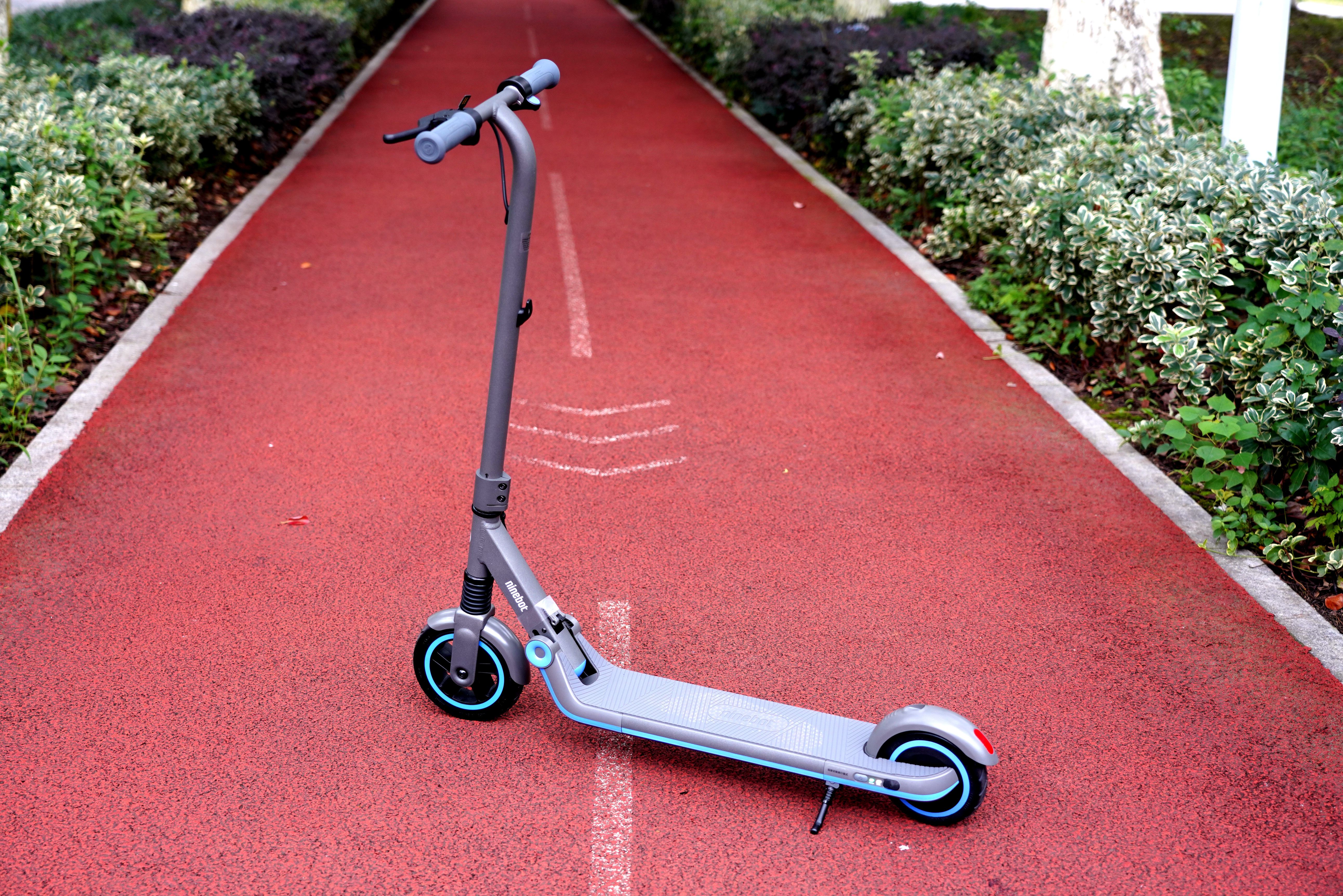 很不简单的玩具,九号儿童电动滑板车e10如何折叠