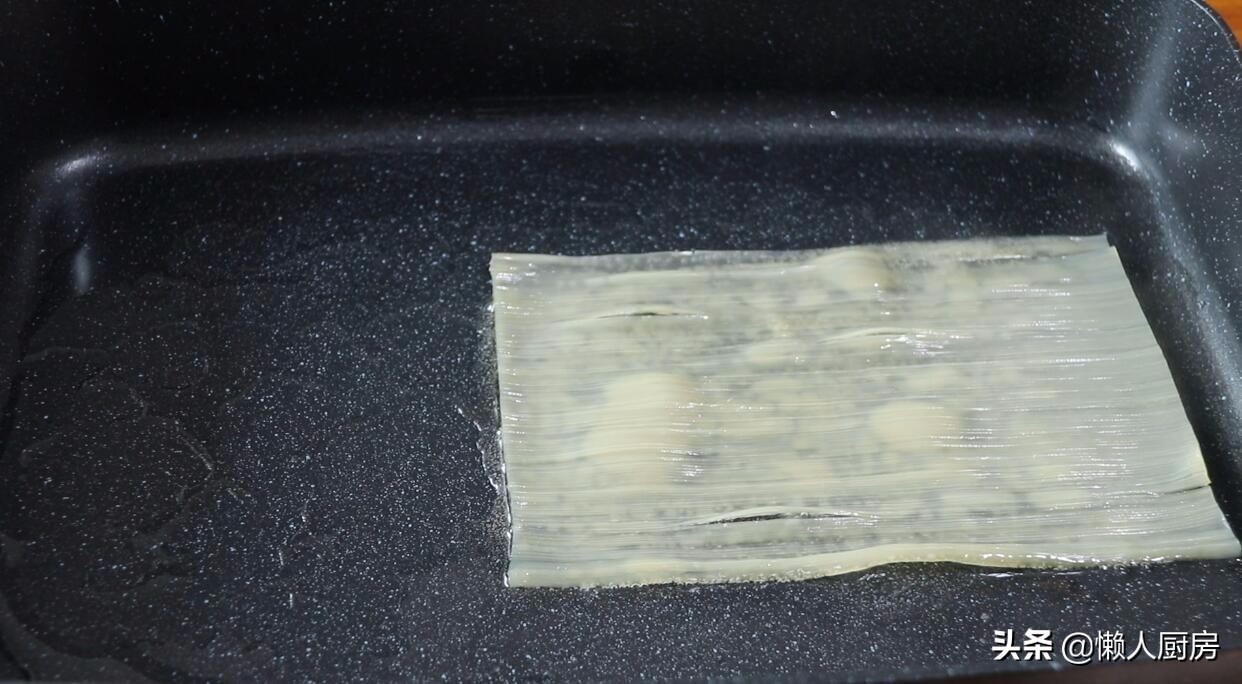 想吃烤冷面用什么方法好,想吃烤冷面没平底锅怎么办