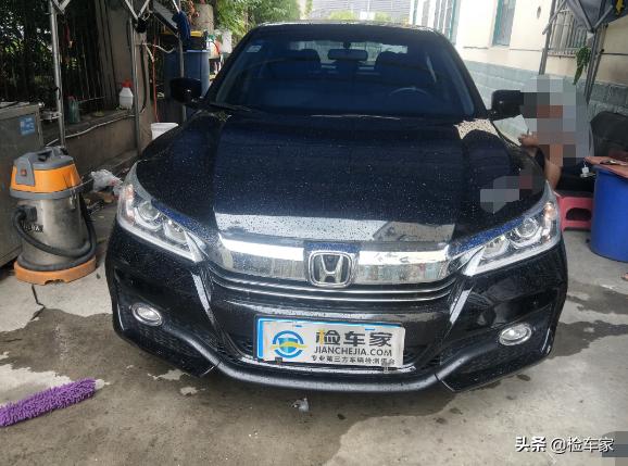 13.8万买台二手雅阁值不值？朋友：为啥不加几万买新车