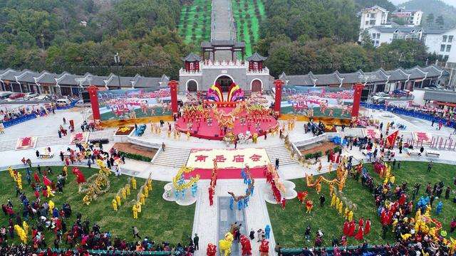 东西南北中五岳是指哪五座山,东西南北中泰