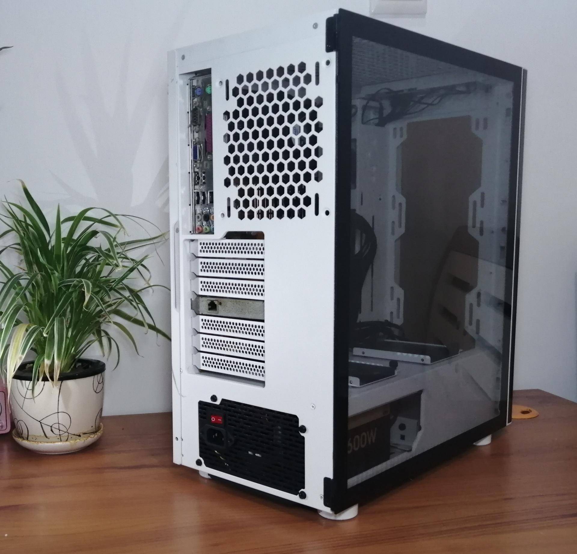 台式机电源功率怎样选择,电脑台式机电源怎么选择