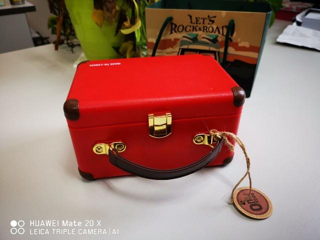 猫王收音机评测视频,猫王迷你收音机拆解