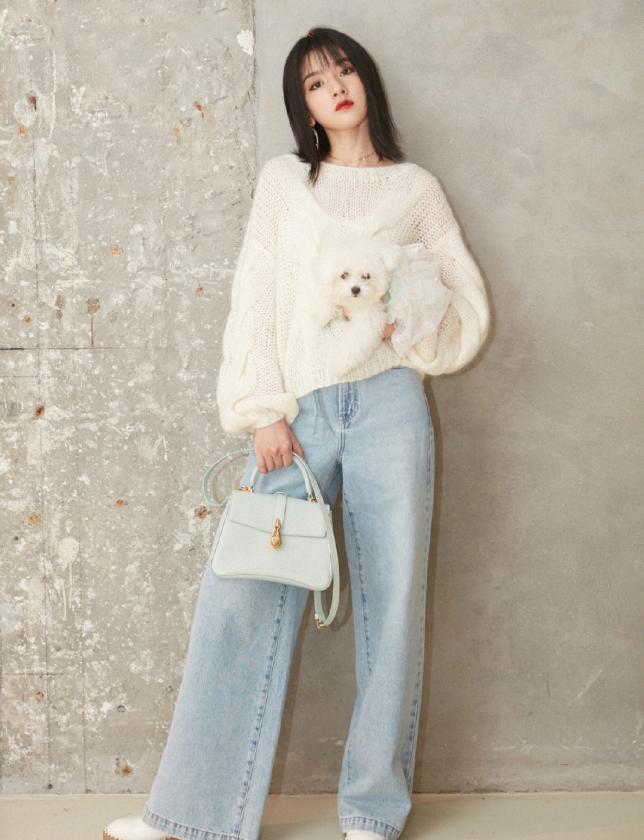 外套内搭什么衣服好看,金晨同款兔毛衣怎么搭