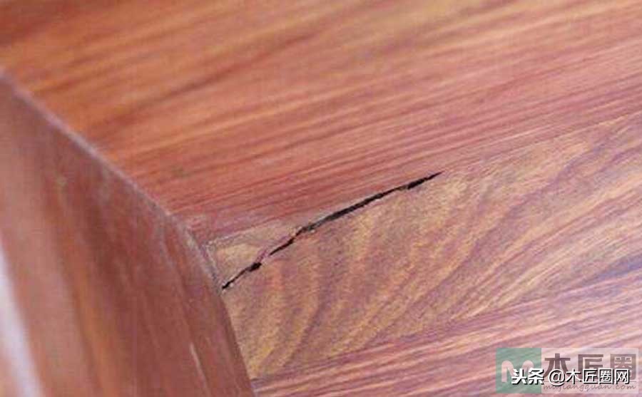 红木家具为什么会出现裂痕,红木家具细小裂痕可以用502吗
