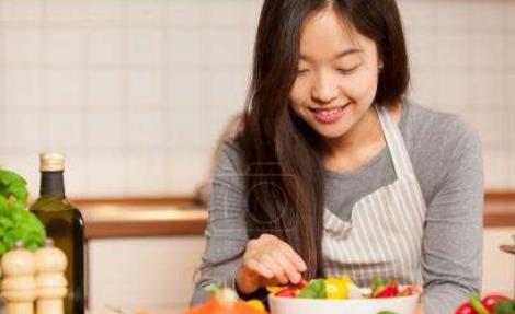 发黄的皮肤怎么变白,ps皮肤发黄怎么变白