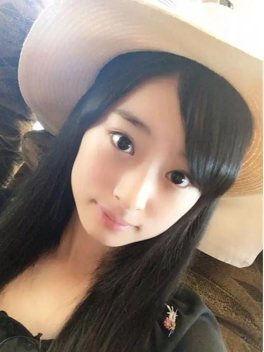 13岁女儿在学校如何跟老师沟通,女孩在男老师家补课合适吗