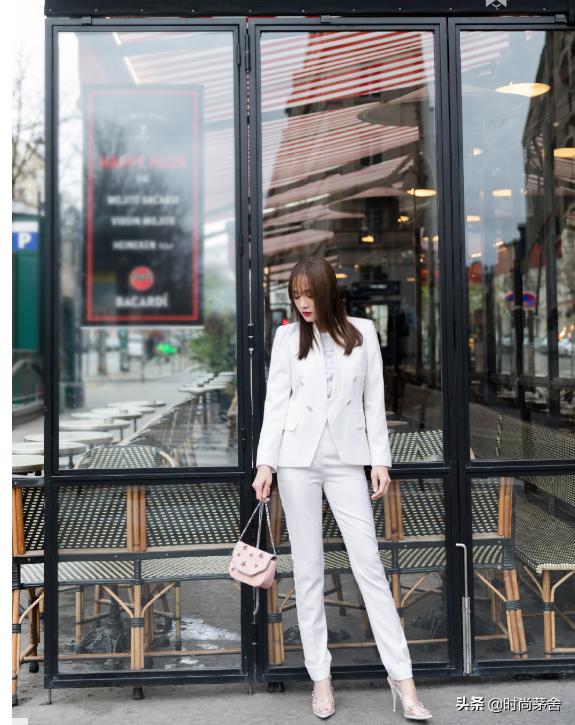 陈乔恩穿的水钻平底鞋,陈乔恩穿香奈儿鞋