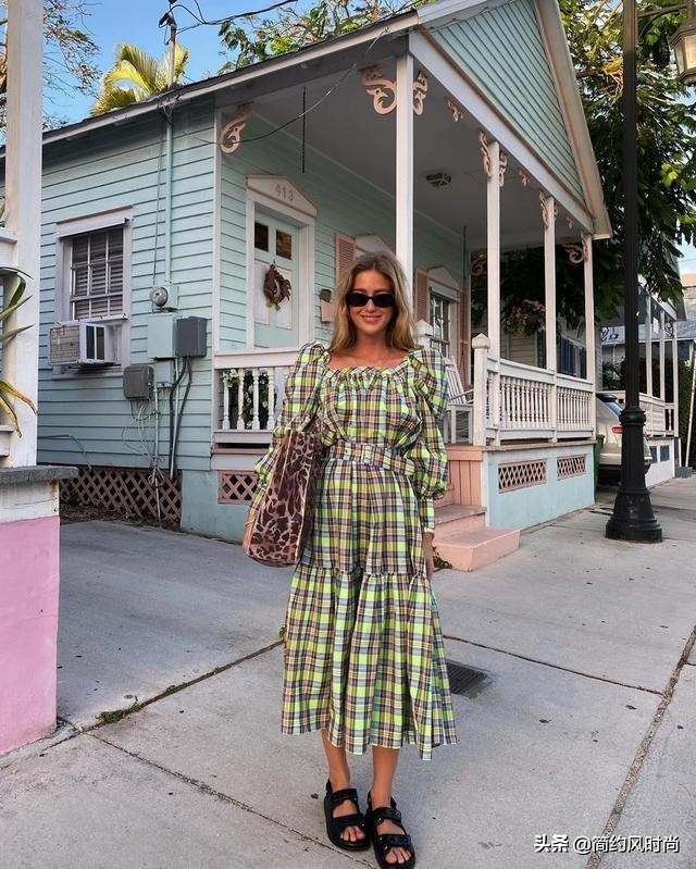 宋慧乔牛仔穿搭鞋子,近期的宋慧乔的穿搭