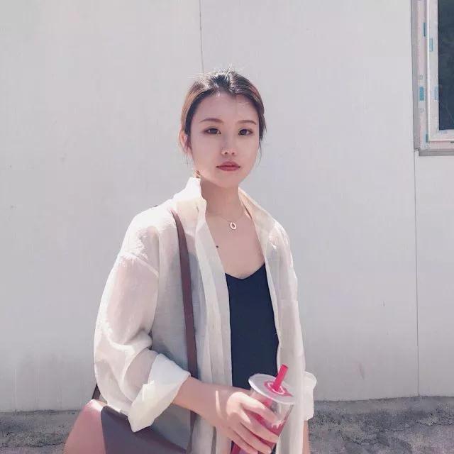 这位女大学生:颜值、才华双在线,还没毕业就已实现月入过万