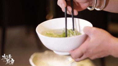 孙俪油泼面做法,安家孙俪吃的面怎么做