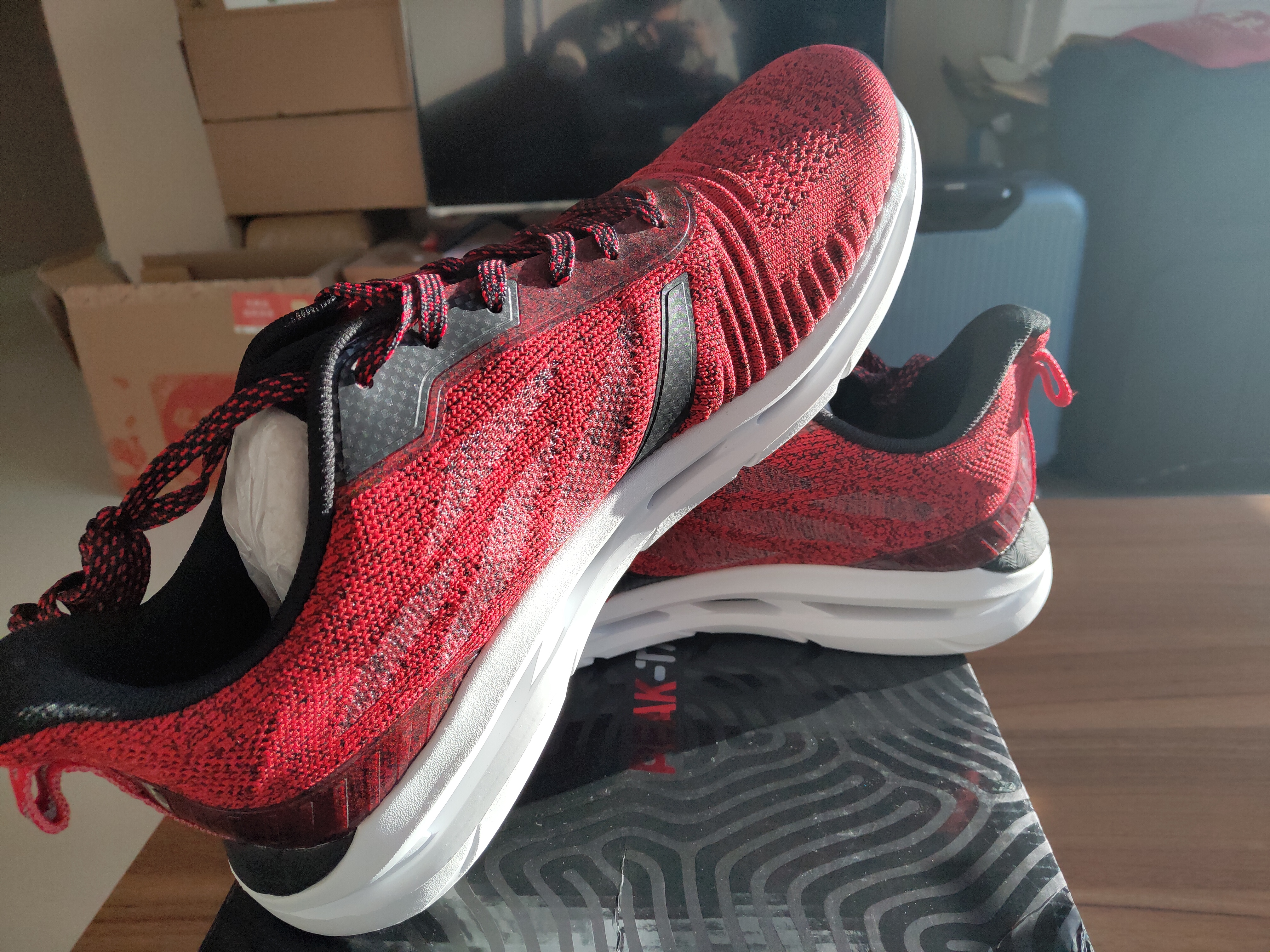 待疫情结束咱们一起跑步去吧——匹克悦跑7*开代**箱简评