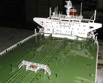 海工船装备,海工船与石油平台