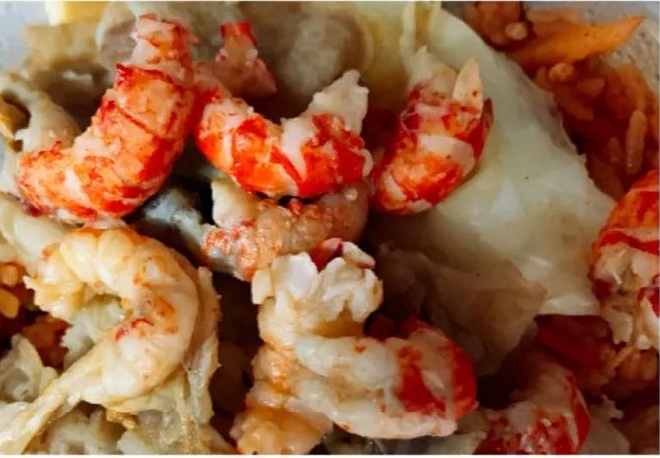 坐拥大学宿舍豪华六人间,南京小龙虾大学