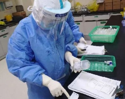 战疫一线最美巾帼身影,防控一线战疫路上你最美